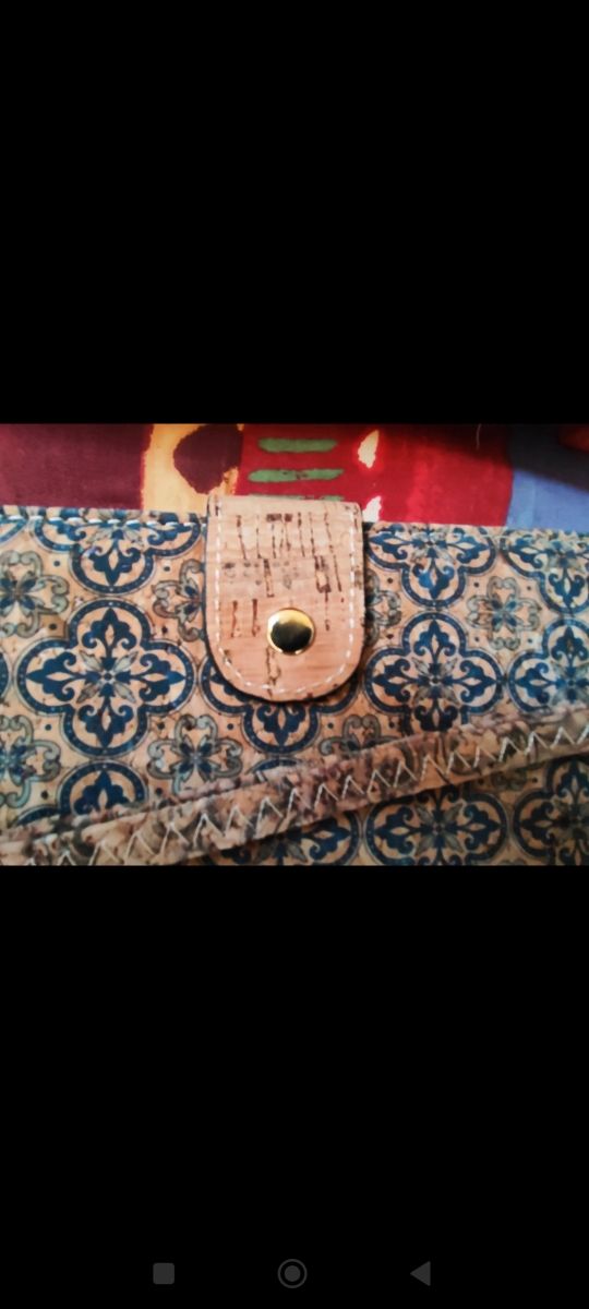 Monedero corcho 5€