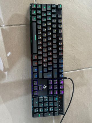 Teclado mecánico aukey switch azul