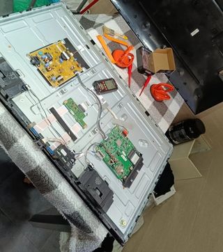 Cambio tiras led rotas smart TV