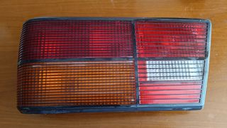 Piloto trasero Ford Orión.