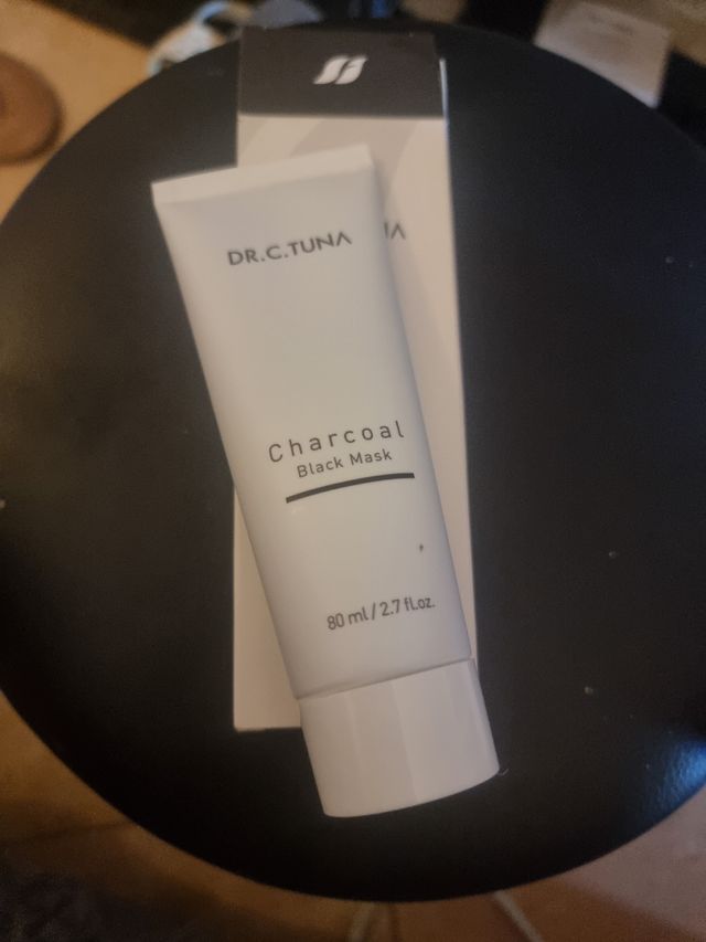 Mascarilla negra Dra .C.Tuna