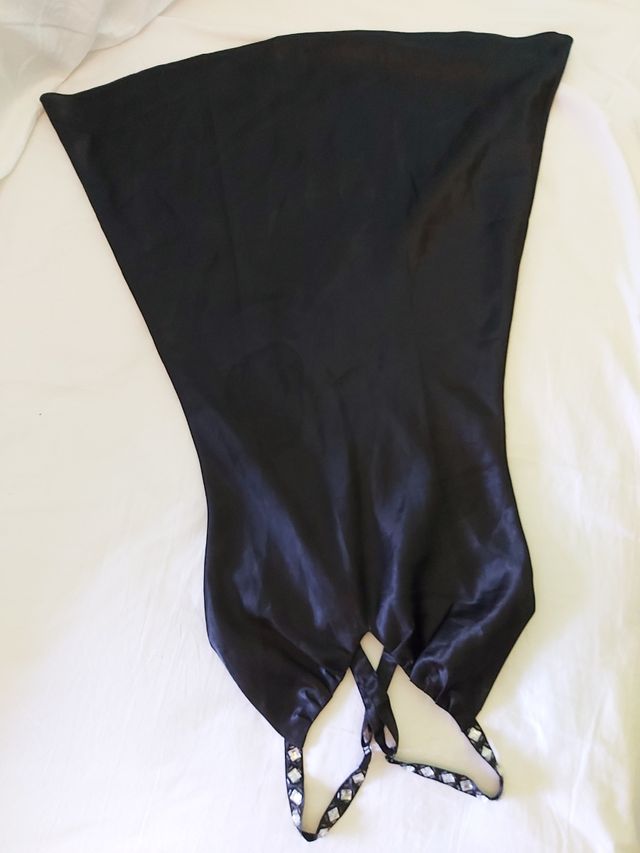 Vestido lencero o camison, raso negro