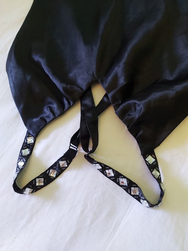 Vestido lencero o camison, raso negro