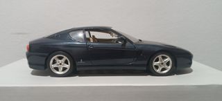 Coche maqueta 