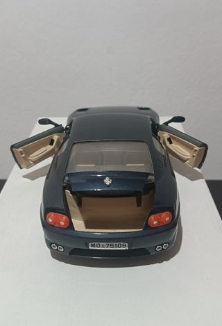 Coche maqueta 