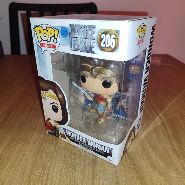 FunkoPOP WonderWoman