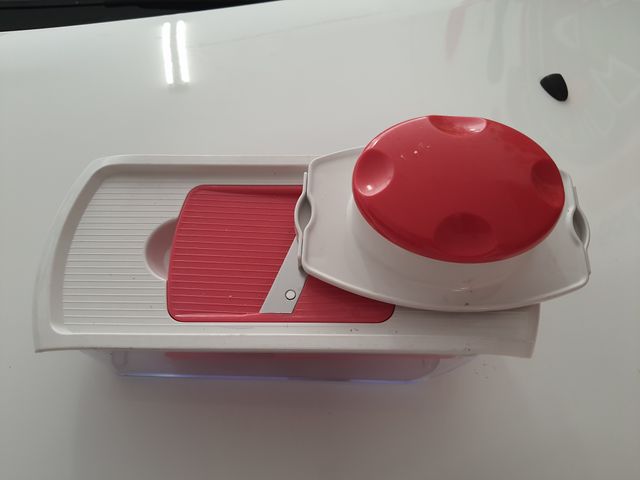 grattugia multifunzione