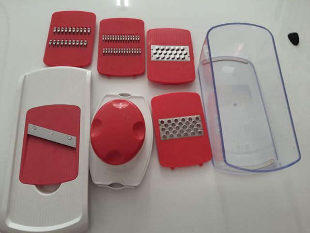 grattugia multifunzione