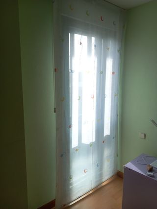 Estore infantil con mecanismo