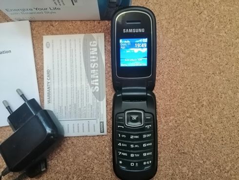 Samsung GT-E1151
