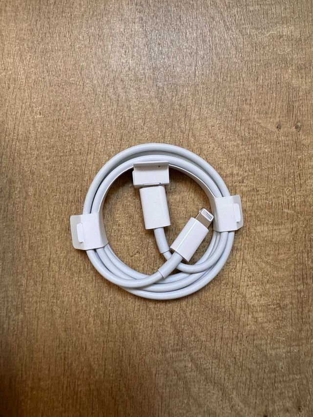 Cable oficial Apple USBc a Lightning