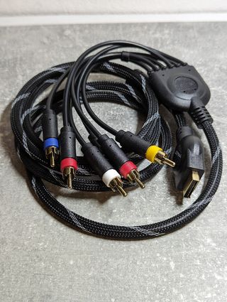 Sony PS2 boxata con accessori