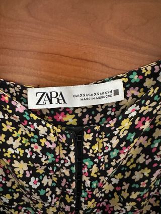 Vestido midi Zara