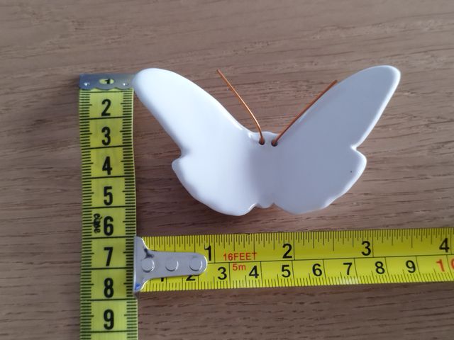 Borboletas de Alcobaça em cerâmica (branca)