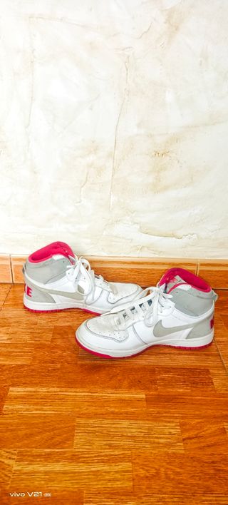 Zapatillas Nike Pink Leather Athletics 