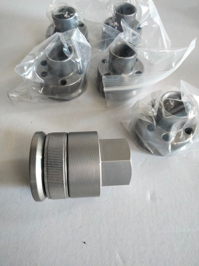 TUERCAS ANTIRROBO LLANTAS CAMION