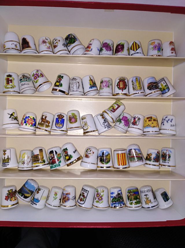 Lote de 225 dedales decorativos