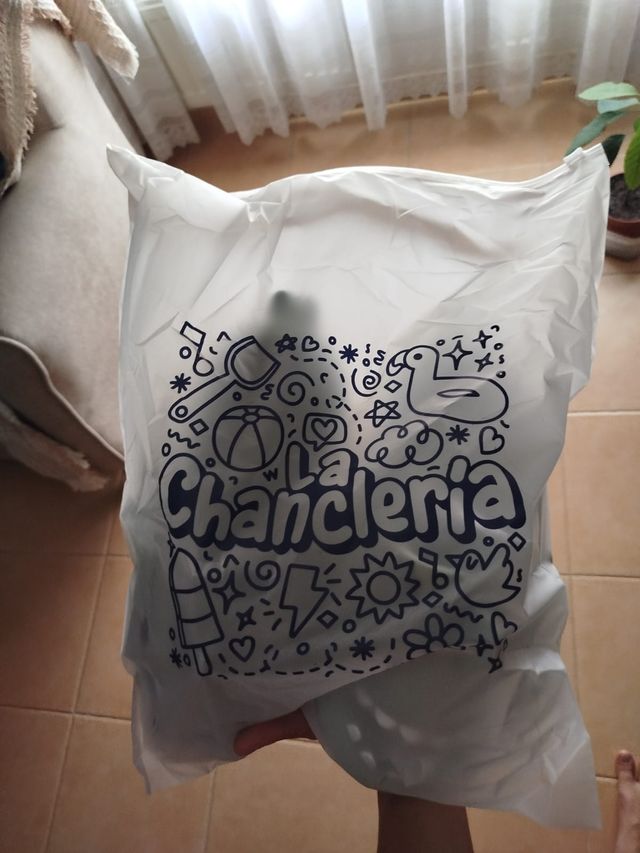 Chanclas nuevas tiburón