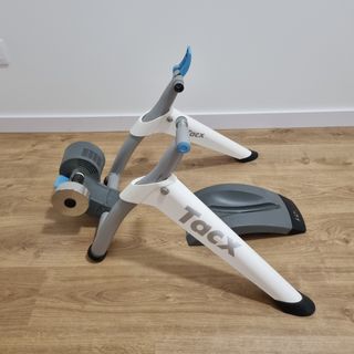 RODILLO INTELIGENTE TACX Flow Smart