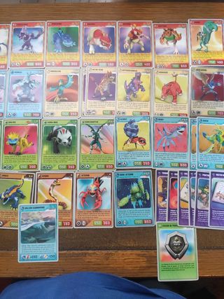 Cromos / Cartas invizimals