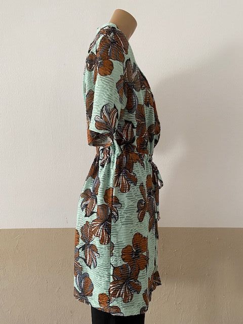 Chaqueta estampado tropical