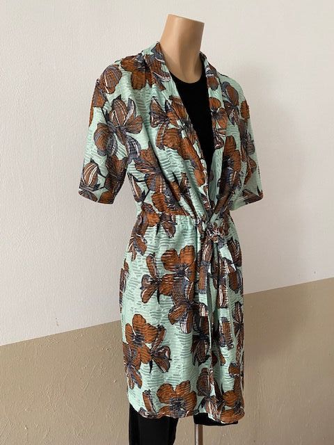 Chaqueta estampado tropical