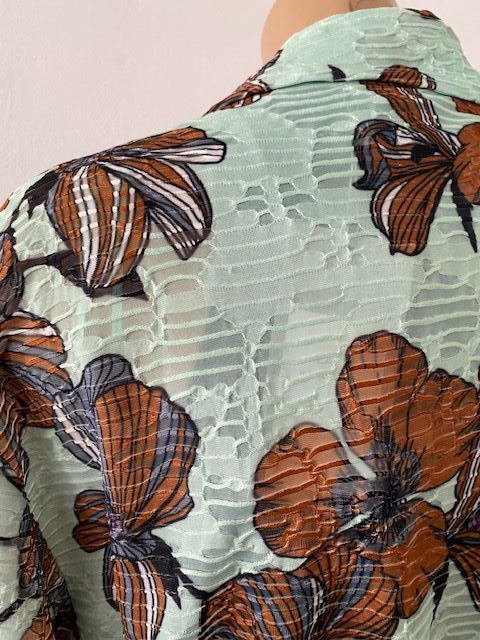 Chaqueta estampado tropical