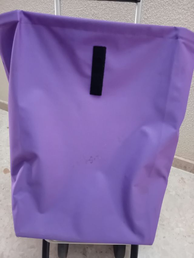 Carro de la compra Rolser lila Ligero y resistente