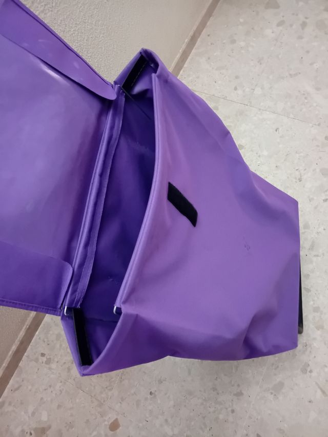 Carro de la compra Rolser lila Ligero y resistente