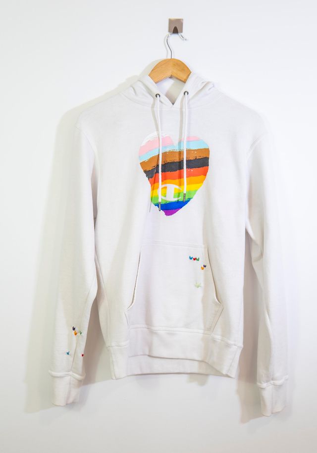 Sudadera Champion Blanca con Corazones