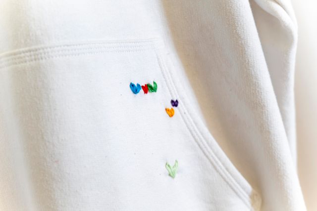 Sudadera Champion Blanca con Corazones