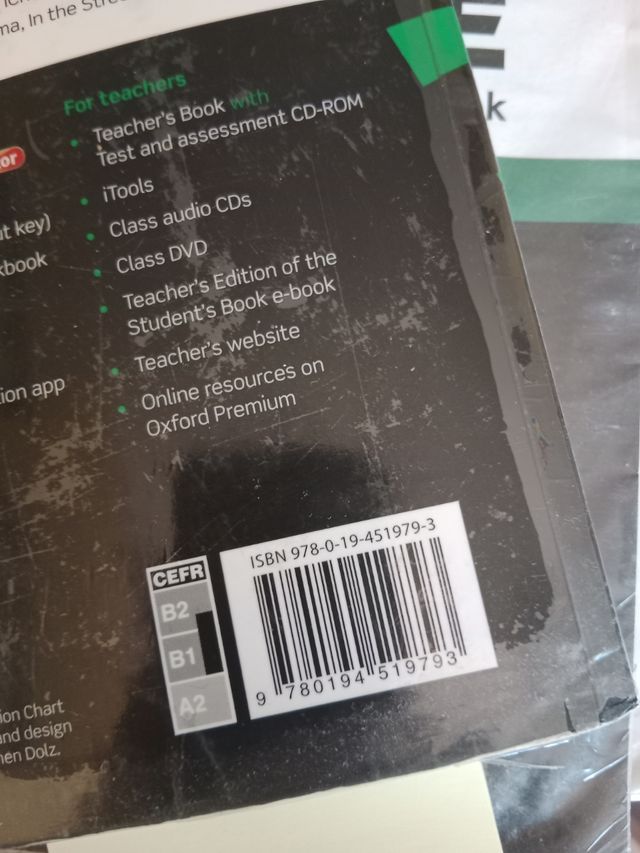 English File.Intermediate Student's Book