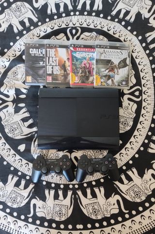 Pack PS3 Super Slim 500 GB y Juegos