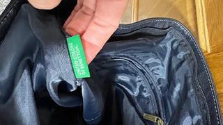 Mala azul Benetton (à tiracolo)