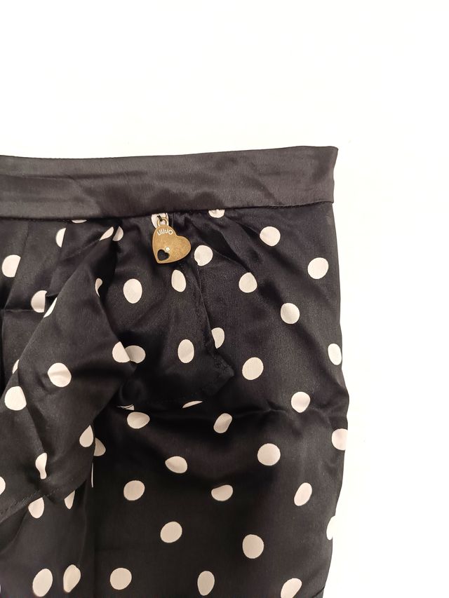 Mini gonna S di seta a puntini bianco e nero, pois