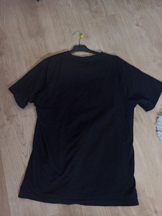 Camiseta negra