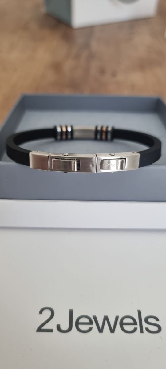 Braccialetti acciaio silicone e cristalli