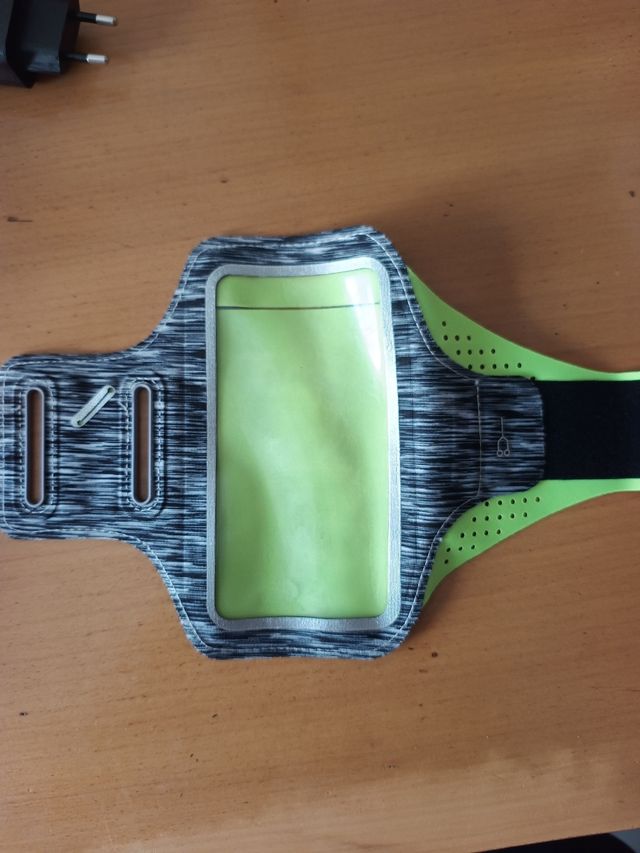 Funda brazalete deportivo para móvil.