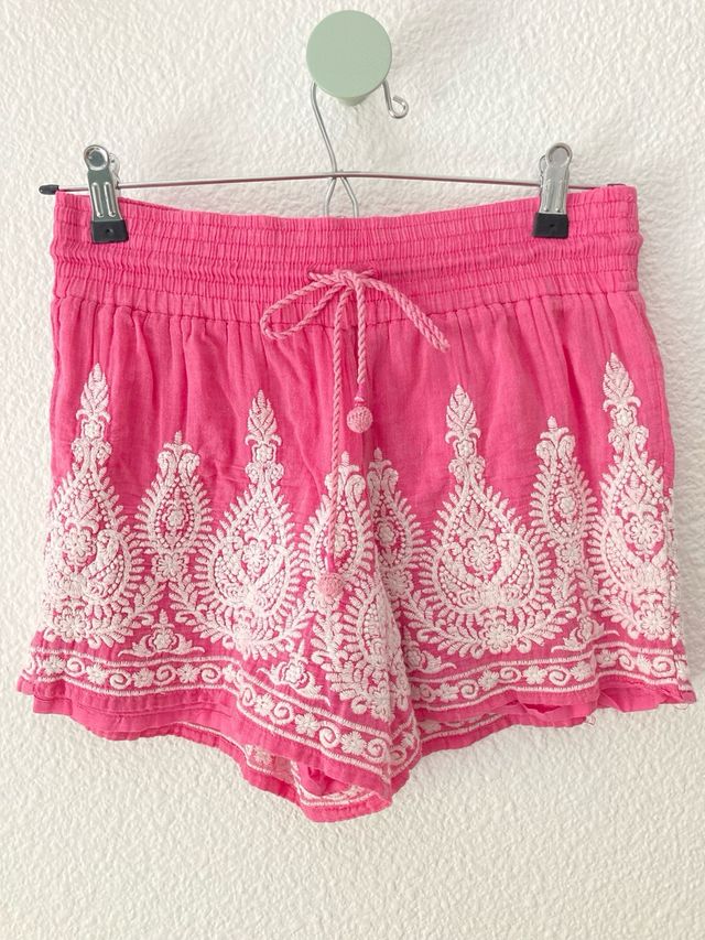 Shorts bordados Oysho