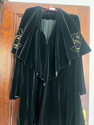 abrigo Capa clasica de señora con mangas