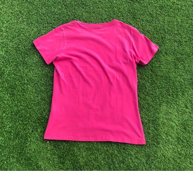 Camiseta fucsia WESC