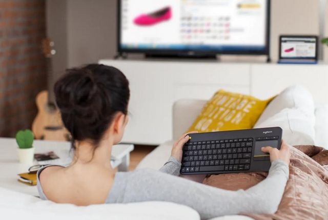 Teclado Multimedia Logitech K400 Plus