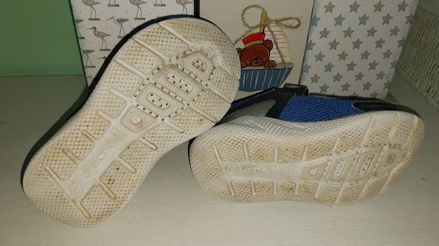 Geox niño talla 25