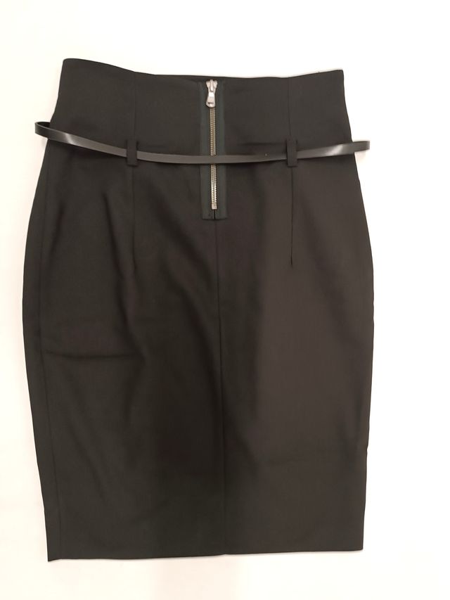 Gonna nera, forma matita, lunghezza media taglia S