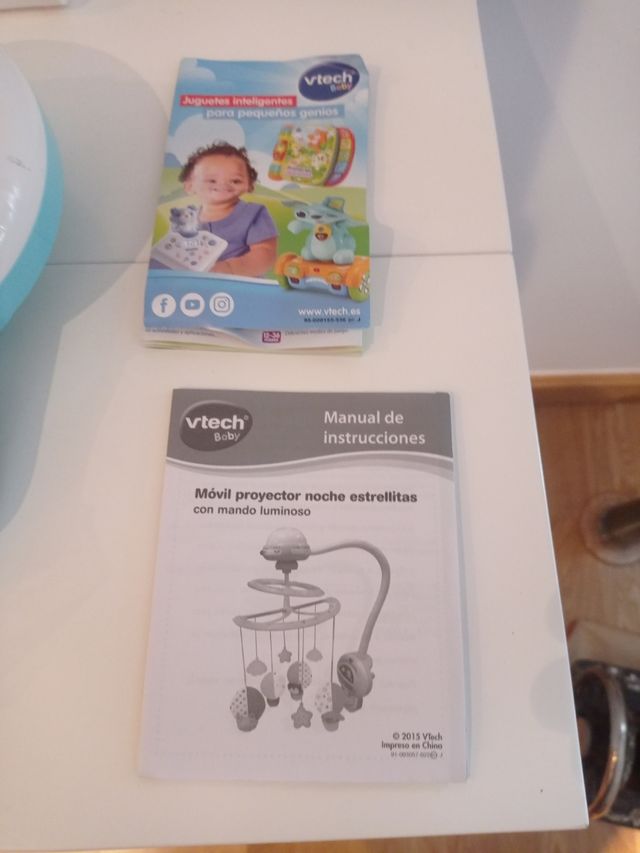 Proyector móvil noche estrellitas