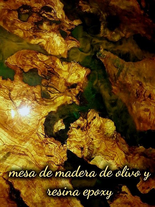 tavolo in legno d'ulivo e resina epossidica