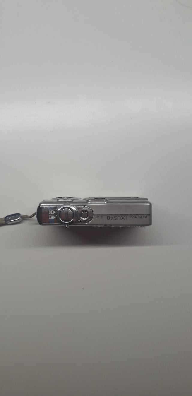 Cámara Canon digital IXUS 40