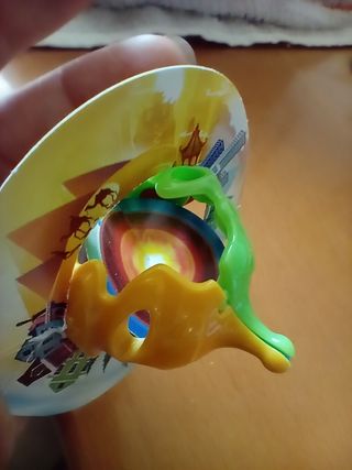 Kinder sorpresa varie figurine 2020/21