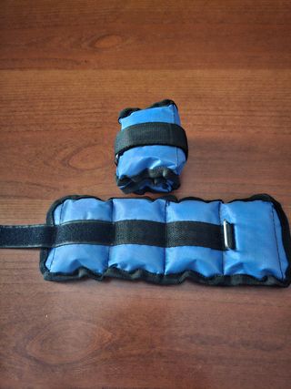 N. 2 Attrezzi da palestra 500 gr c