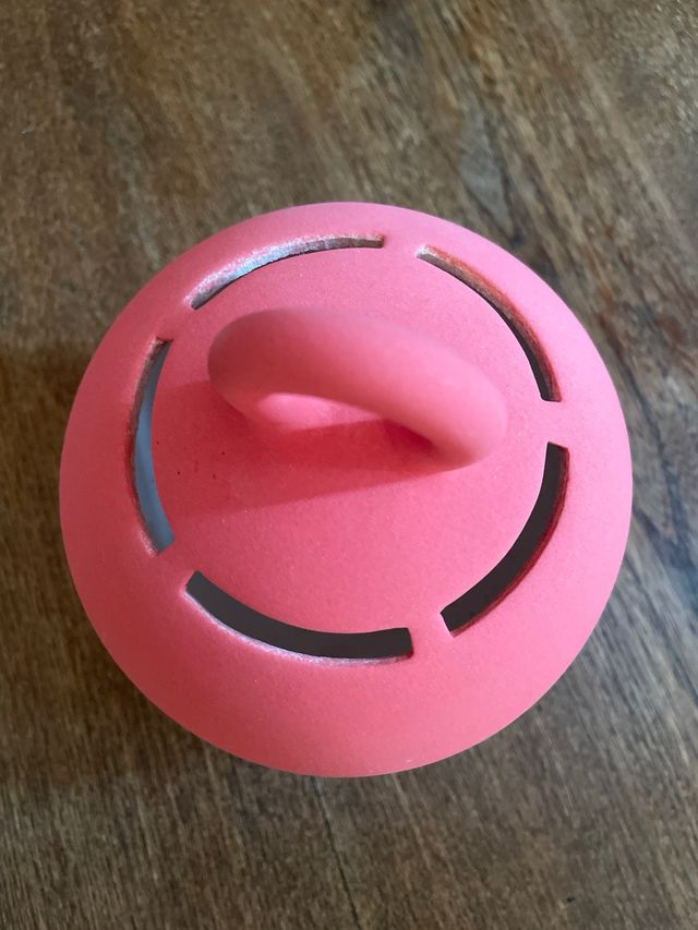 Salvadanaio di design in terracotta